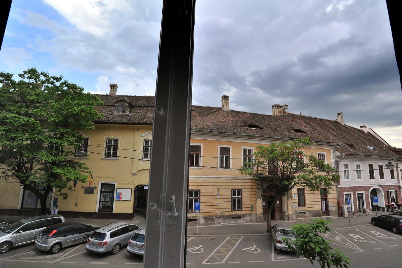 Apartment 9 - City Centre Sibiu Esterno foto