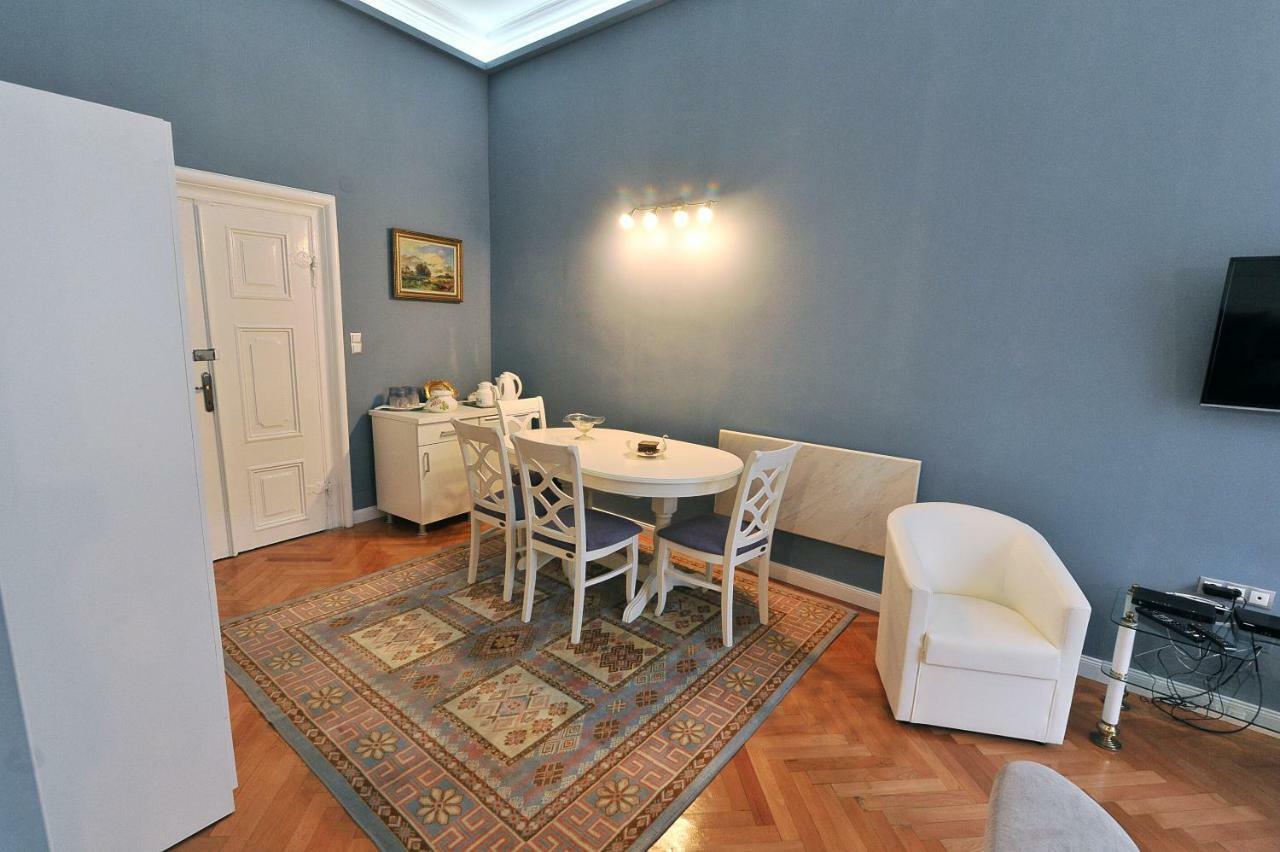 Apartment 9 - City Centre Sibiu Esterno foto