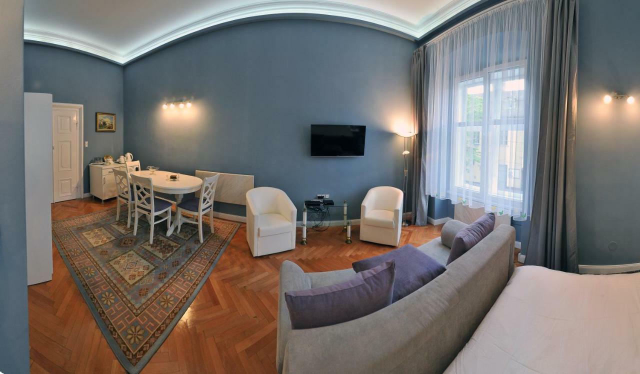Apartment 9 - City Centre Sibiu Esterno foto