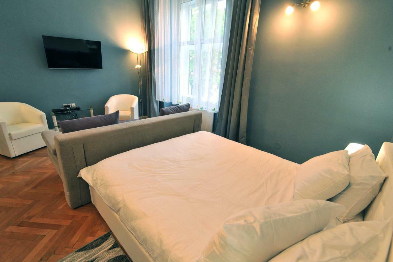 Apartment 9 - City Centre Sibiu Esterno foto
